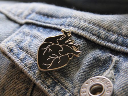 Silver Coeur Noir (Black Heart) Enamel Pin For Cheap